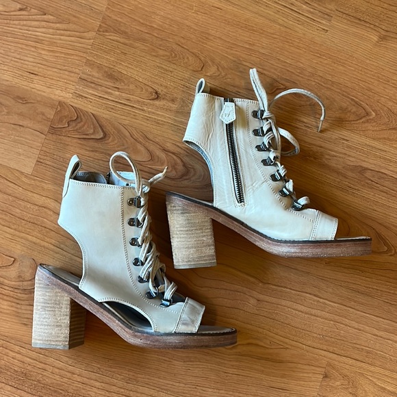 Vintage Foundry Odette Peep Toe Boot - Picture 3 of 6